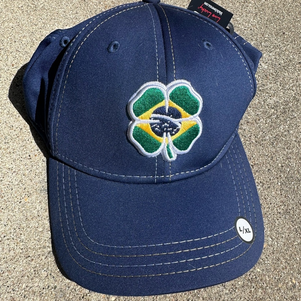 NWT-Live Lucky fitted hat, size L/XL